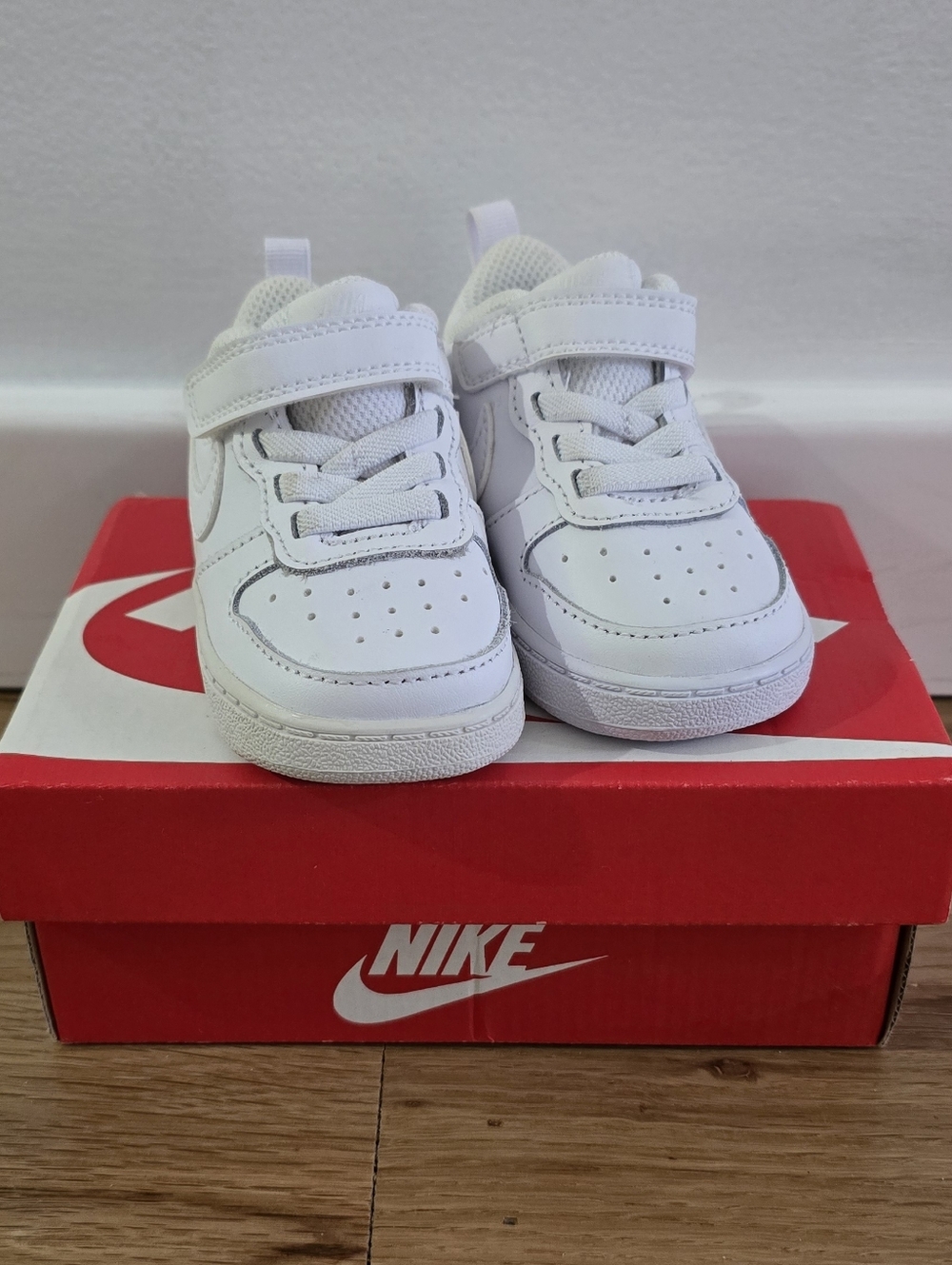 NEW White Nike Court Borough Toddler Boy Sneakers Size 4